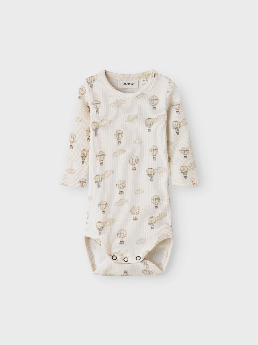 Lange mouwen romper uit de Lil’ Atelier-sale