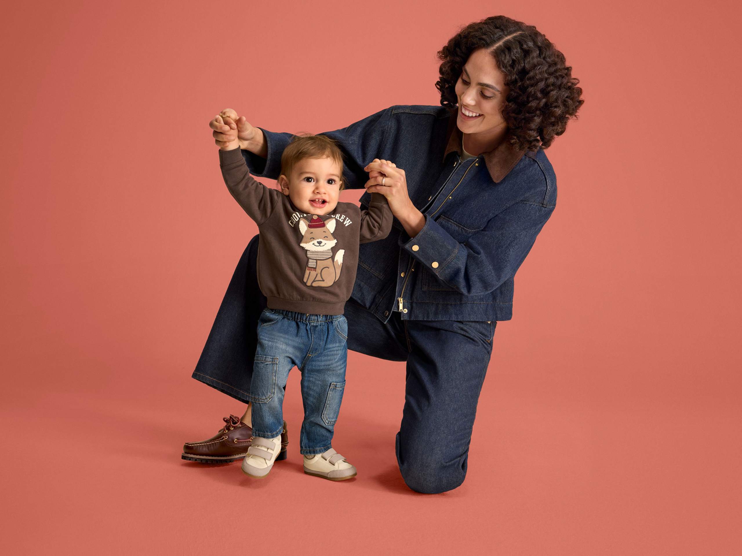 Peuter met een complete C&A-outfit