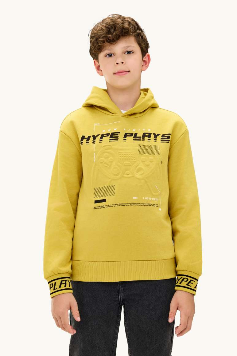 Controller - hoodie op een model bij C&A