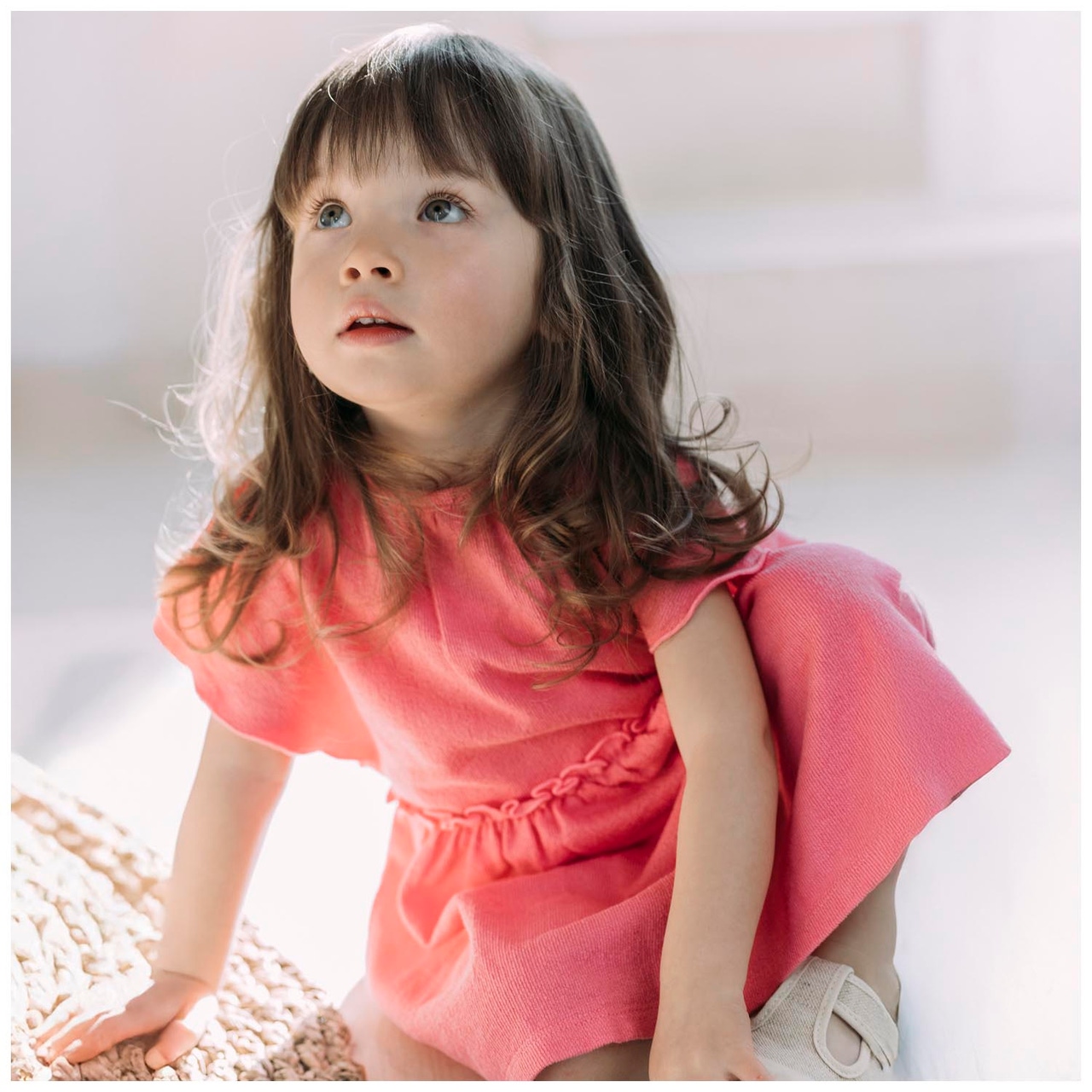 Representatieve officiële modelfoto: kinderjurken bij Prénatal