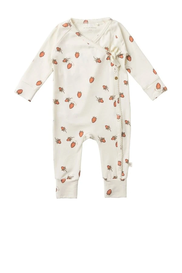Babyboxpak met rode aardbeienprint uit het officiële Wehkamp-aanbod